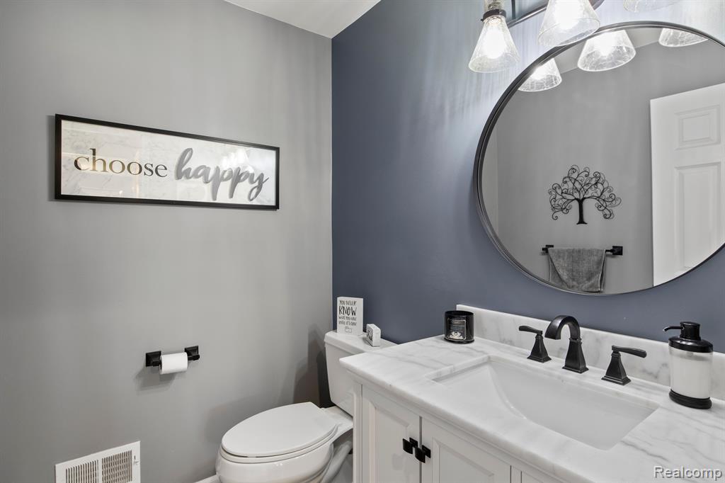 6330 STONEWOOD Drive, White Lake, MI 48383 — Photo 13