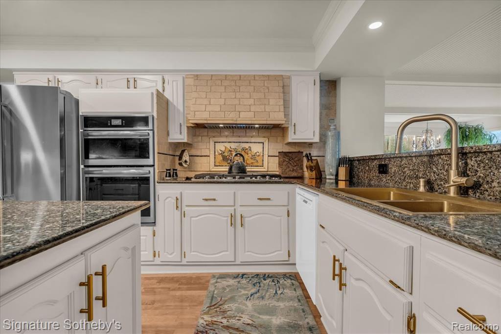 38383 Saddle Lane, Clinton Twp, MI 48036 — Photo 33