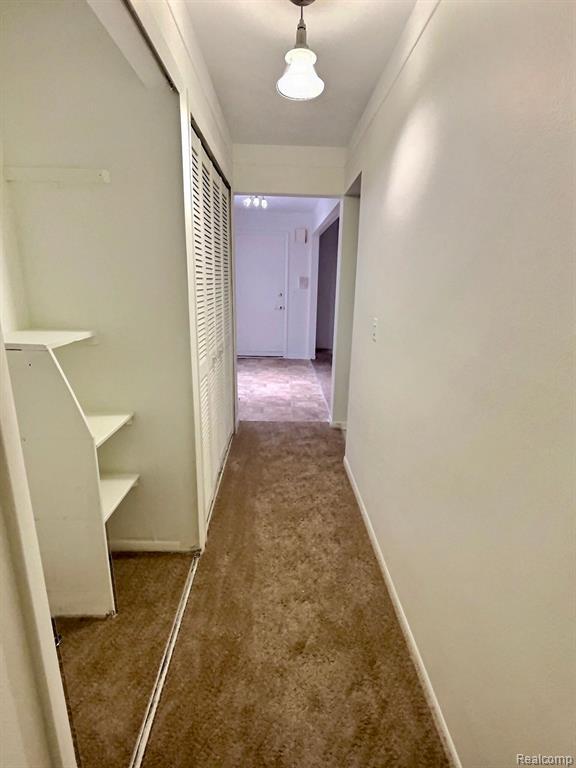 416 FOX HILLS Drive S, Bloomfield Hills, MI 48304 — Photo 15