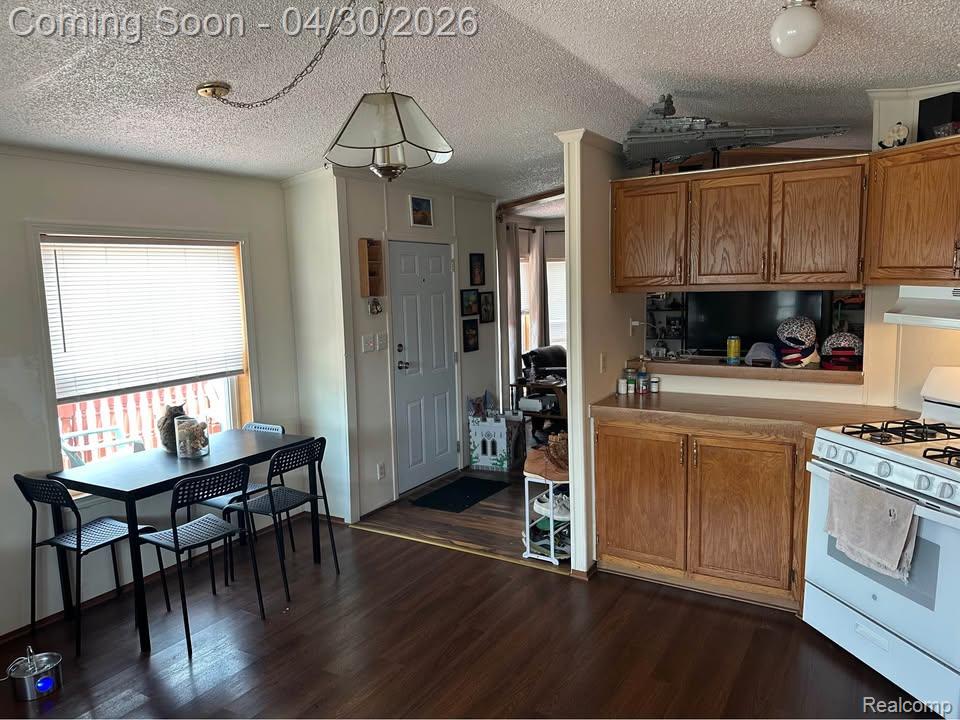 831 N Pontiac Trail, 73, Walled Lake, MI 48390 — Photo 9