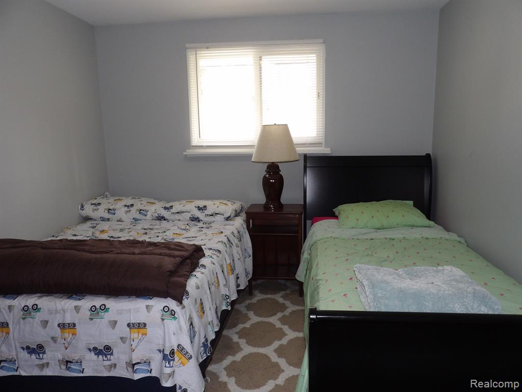 7315 COLONY Drive, West Bloomfield, MI 48323 — Photo 14