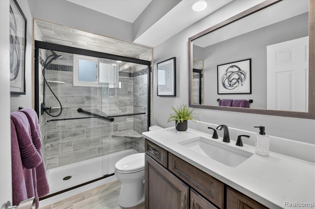 7026 London Court, Canton, MI 48187 — Photo 27
