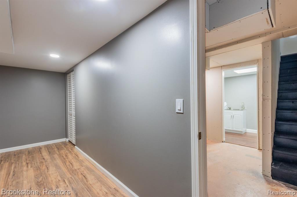 406 5TH Street, Fenton, MI 48430 — Photo 30