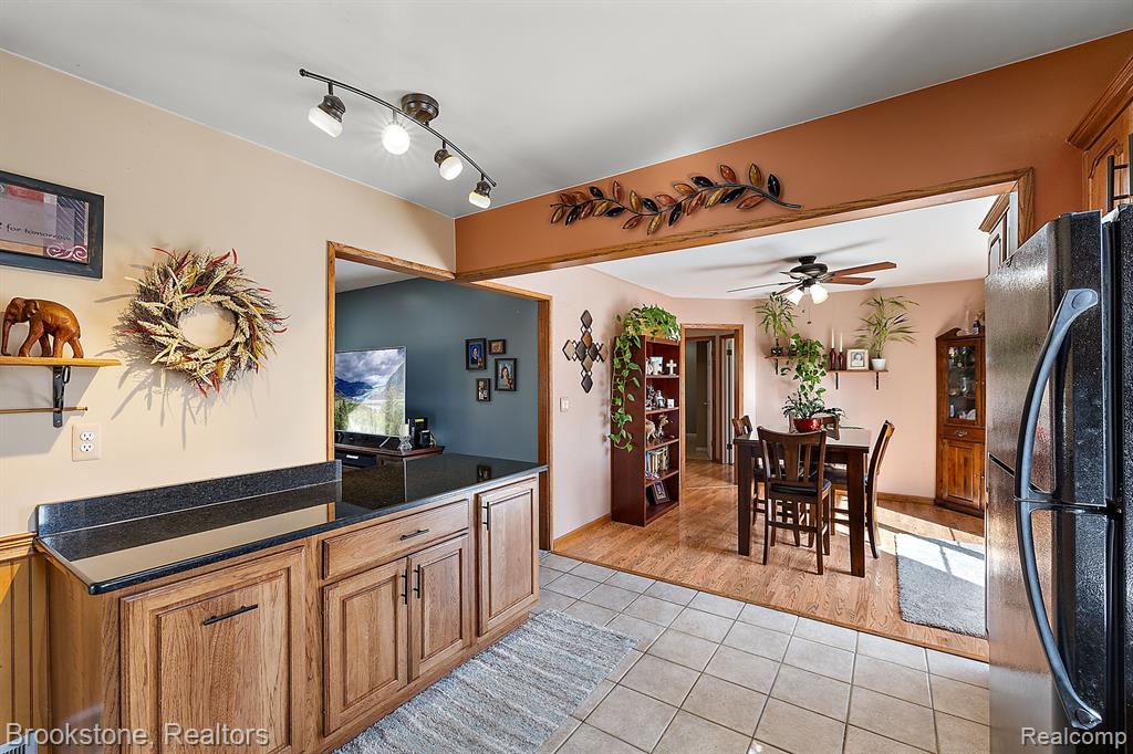 43258 HYDE PARK Drive, Sterling Heights, MI 48313 — Photo 30