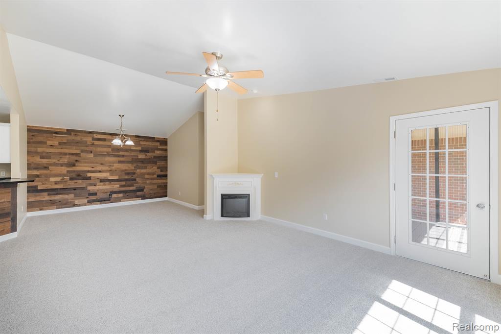 491 MULBERRY Street, Wyandotte, MI 48192 — Photo 6