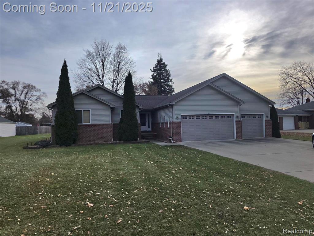 8224 Mary Ann Avenue, Shelby Twp, MI 48317 — front exterior