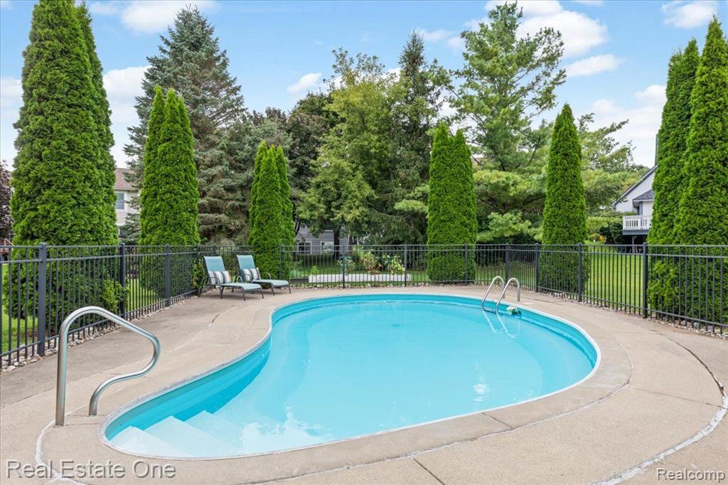 805 WOODLEIGH Way, Oxford, MI 48371 — Photo 7