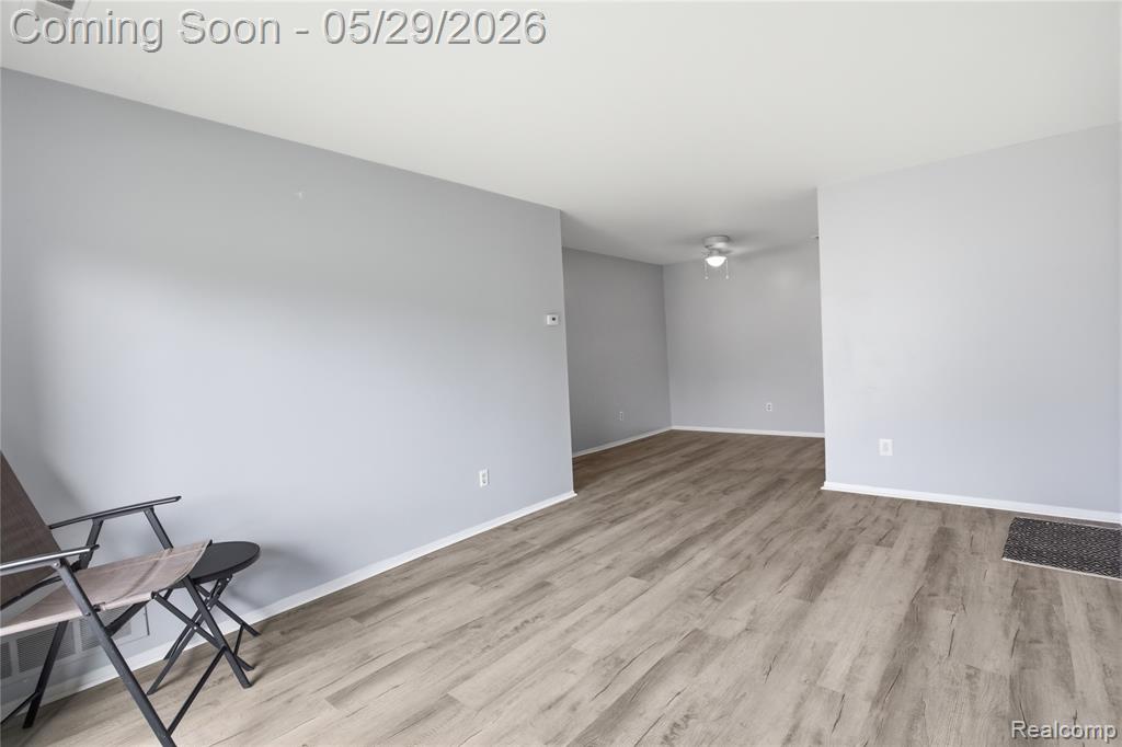 7708 Manor Circle, 103, Westland, MI — Photo 5