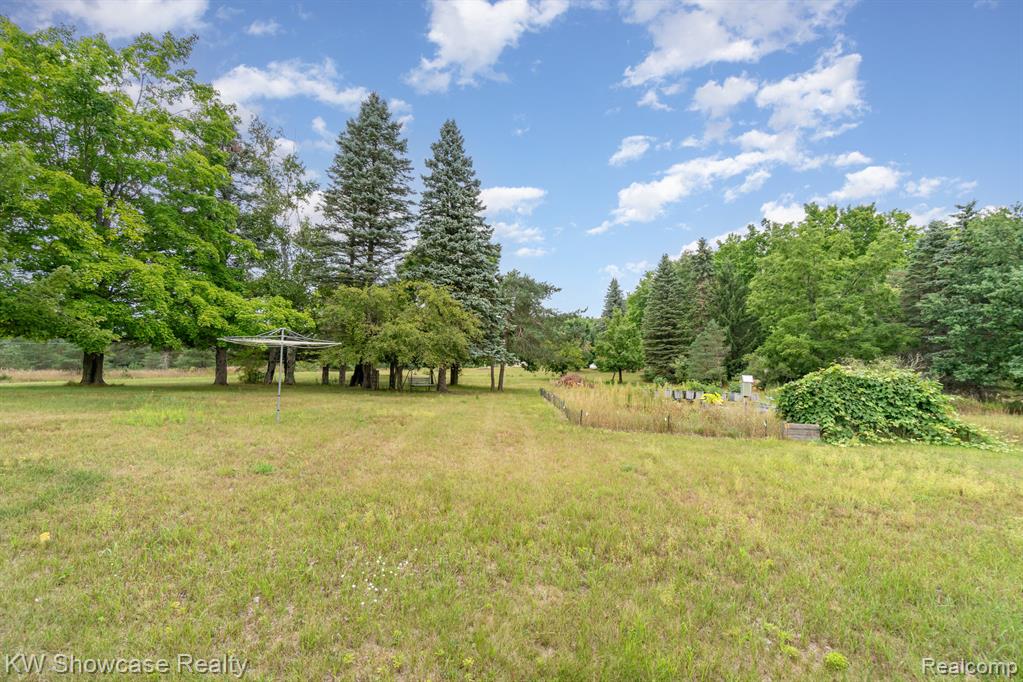 2239 N E Miller Rd, Fairview, MI 48621 — Photo 3