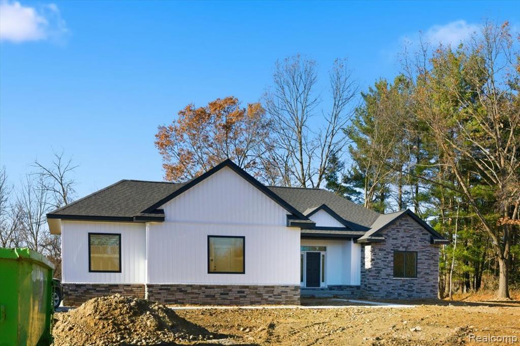 4050 Metamora Ridge, Metamora, MI 48455 — Photo 2