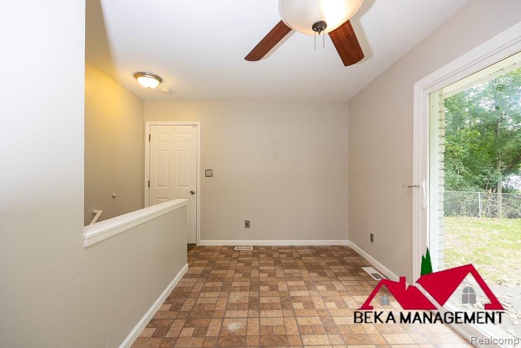 8040 Alton Street, Canton, MI 48187 — Photo 7
