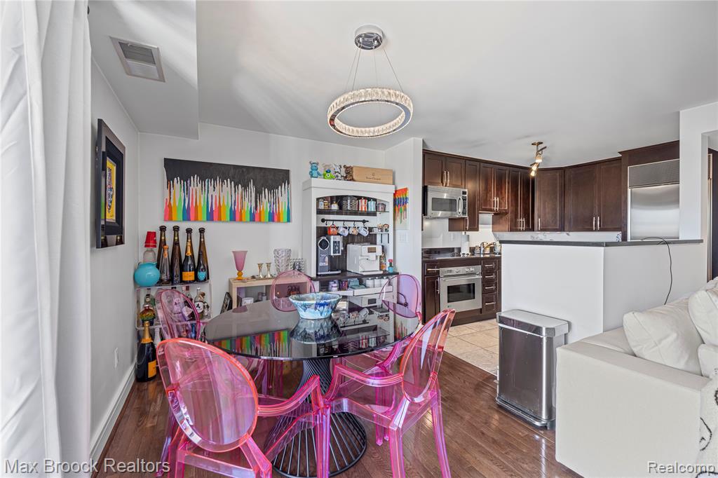 411 S Old Woodward Avenue, 901, Birmingham, MI 48009 — Photo 6