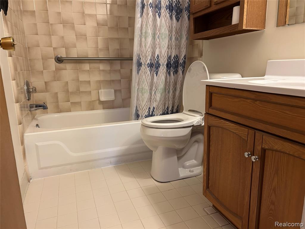 34650 Clarkson Drive W, 43, Fraser, MI 48026 — Photo 14