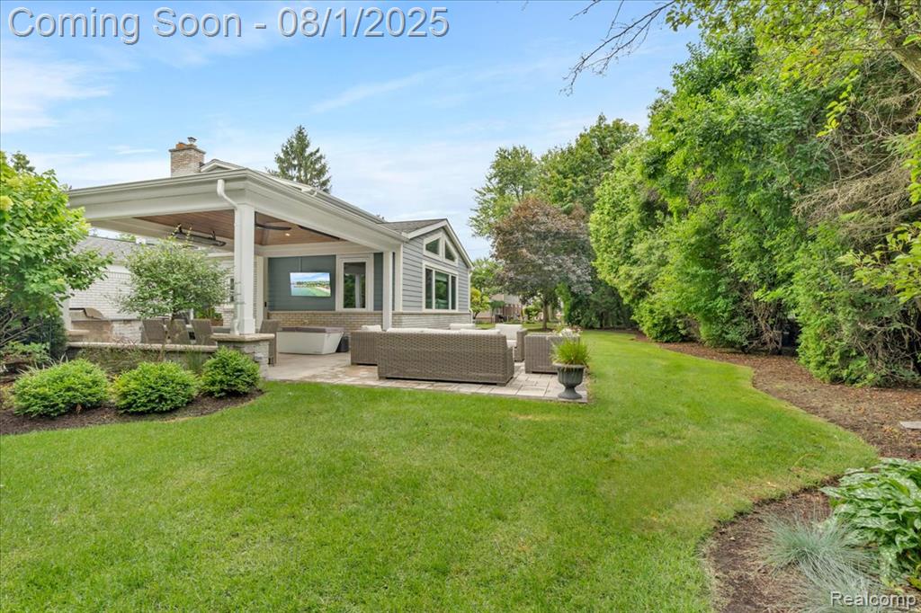 5624 Sutters Lane, Bloomfield Hills, MI 48301 — Photo 37