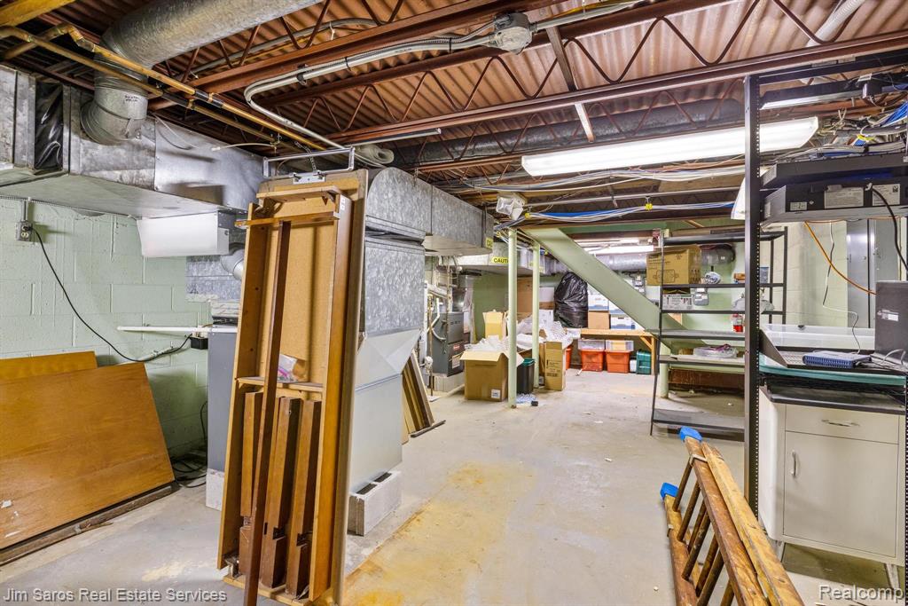 17770 MACK Avenue, Grosse Pointe, MI 48230 — Photo 9