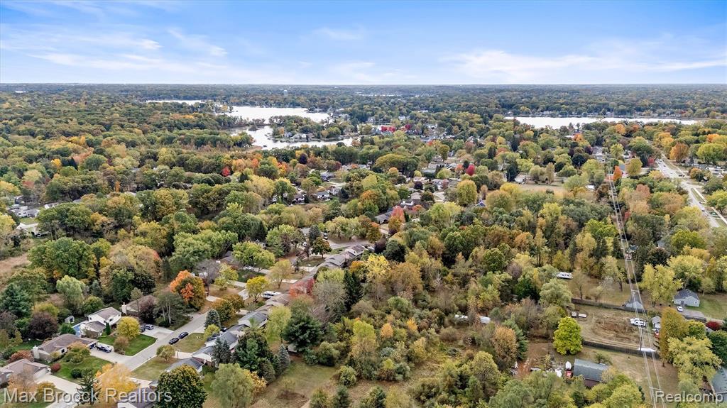 5173 Old Cove Road, Clarkston, MI — Photo 44