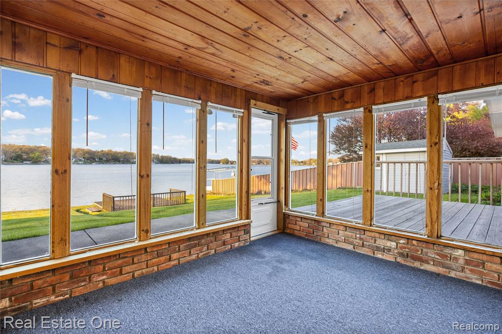 4416 S Shore Street, Waterford, MI 48328 — Photo 18