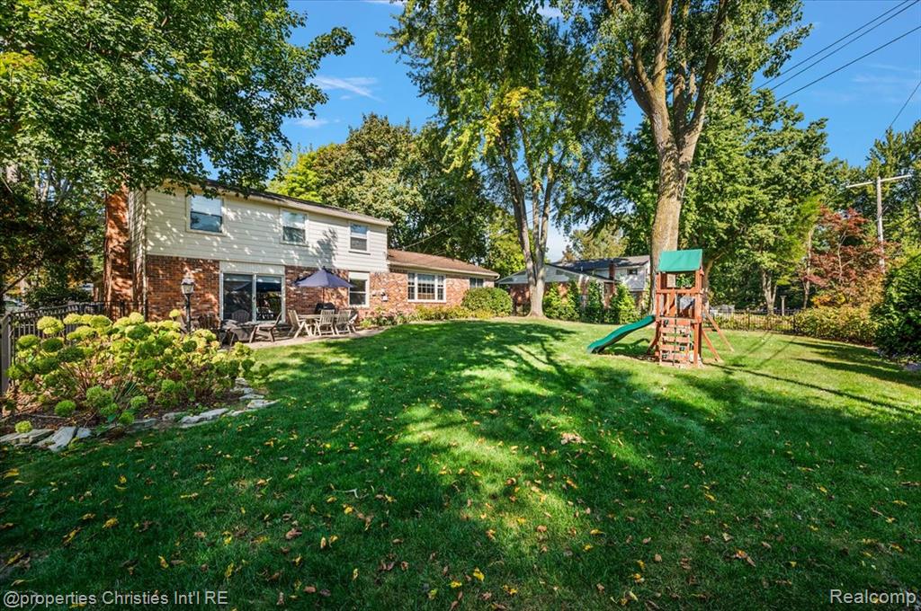 31462 Waltham Road, Beverly Hills, MI 48025 — Photo 40