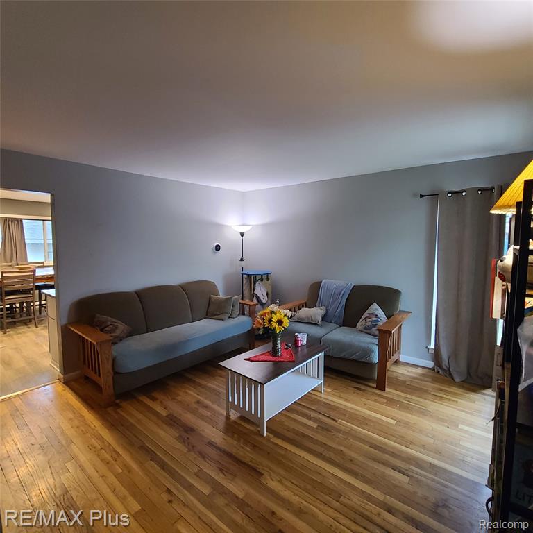698 Shenandoah Drive, Clawson, MI — Photo 8