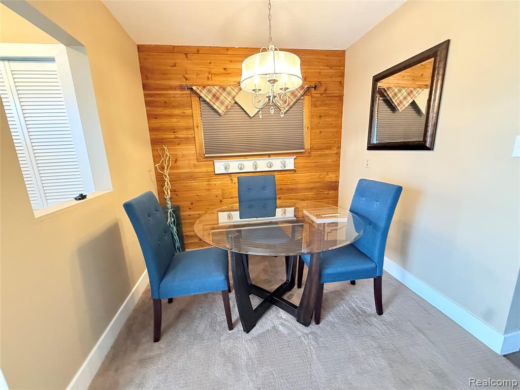 25747 Miracle Drive, Madison Heights, MI 48071 — Photo 12
