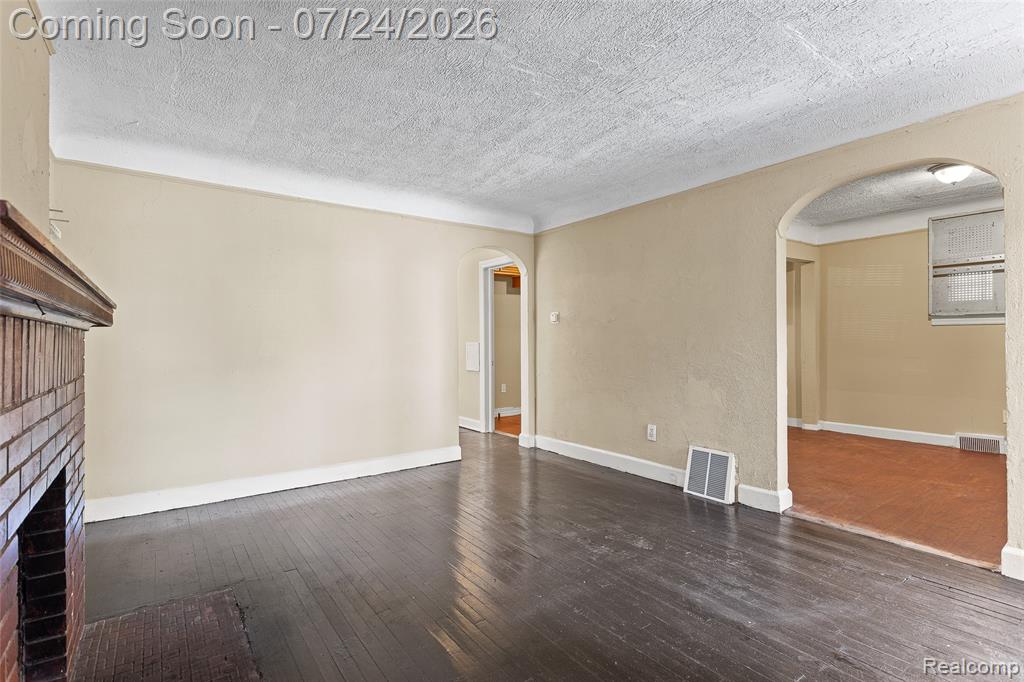 9910 Somerset Avenue - Photo 5