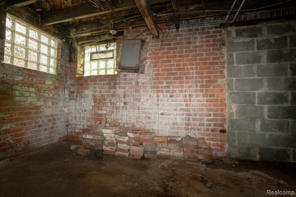 7250 Saint Paul Street, Detroit, MI 48214 — Photo 5