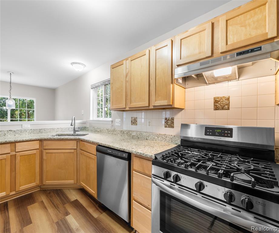 48181 NOTTINGHILL Lane, Canton, MI 48188 — Photo 14