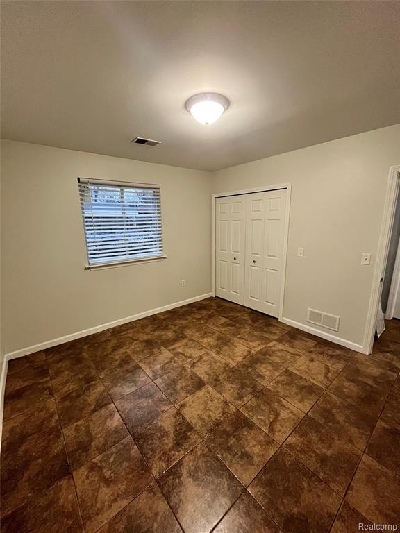 20535 Powers Avenue, Dearborn Heights, MI 48125 — Photo 6