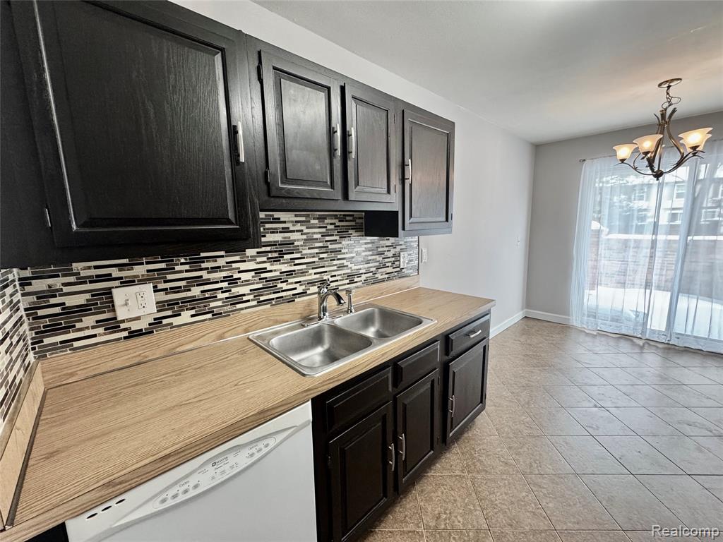 41070 Southwind Drive, Canton, MI 48188 — Photo 11