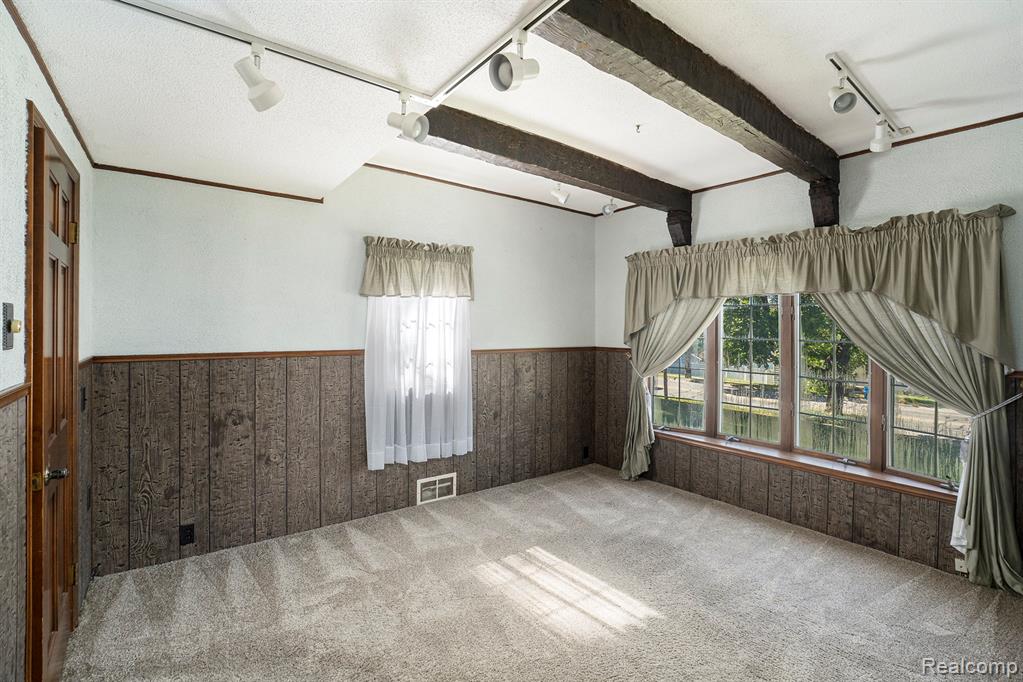 902 N Bridge Street, Linden, MI 48451 — Photo 8