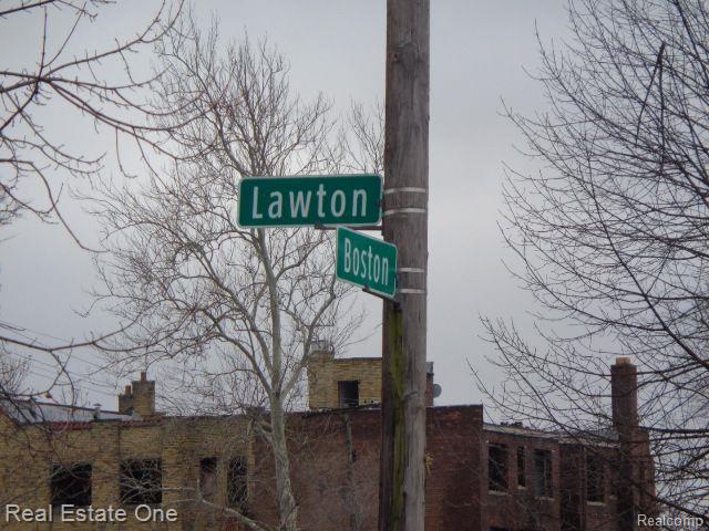 2752 W BOSTON Boulevard, Detroit, MI 48206 — Photo 7