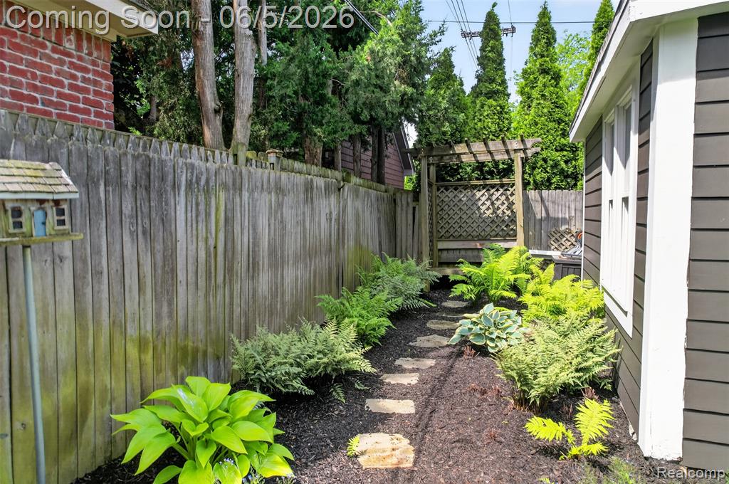 691 W Frank Street, Birmingham, MI 48009 — Photo 44
