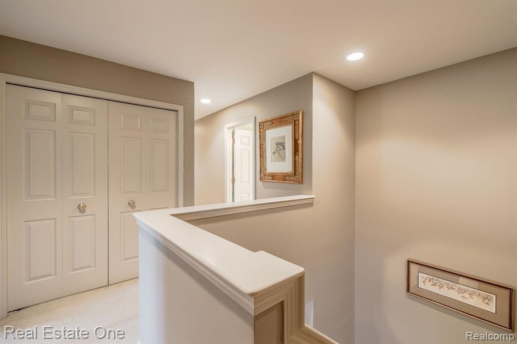 9316 LAKEBLUFF Drive, Clarkston, MI 48348 — Photo 39