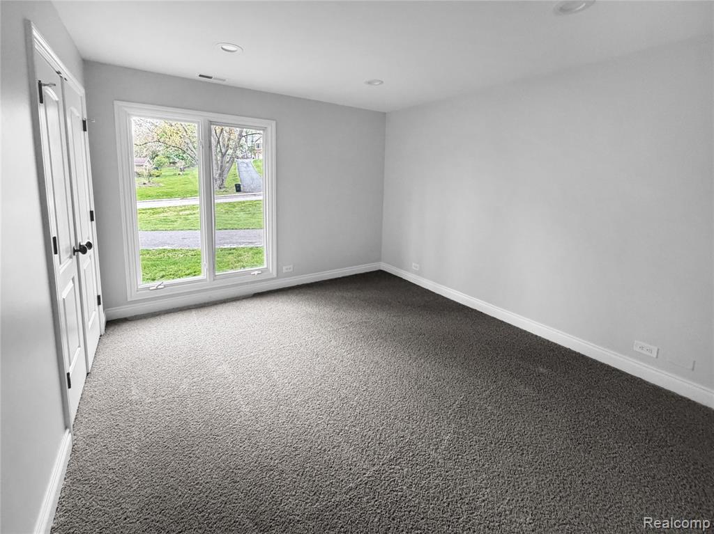 35854 Castlemeadow Drive, Farmington, MI 48335 — Photo 16