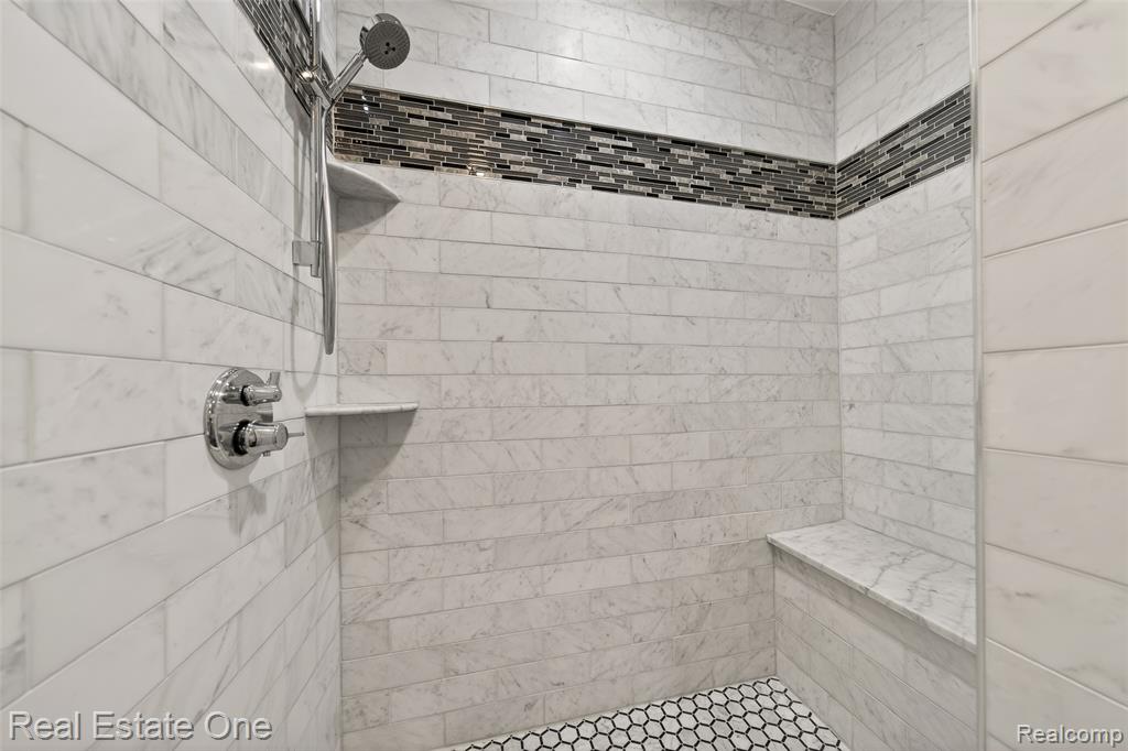 4702 Mankato Avenue, Royal Oak, MI 48073 — Photo 42
