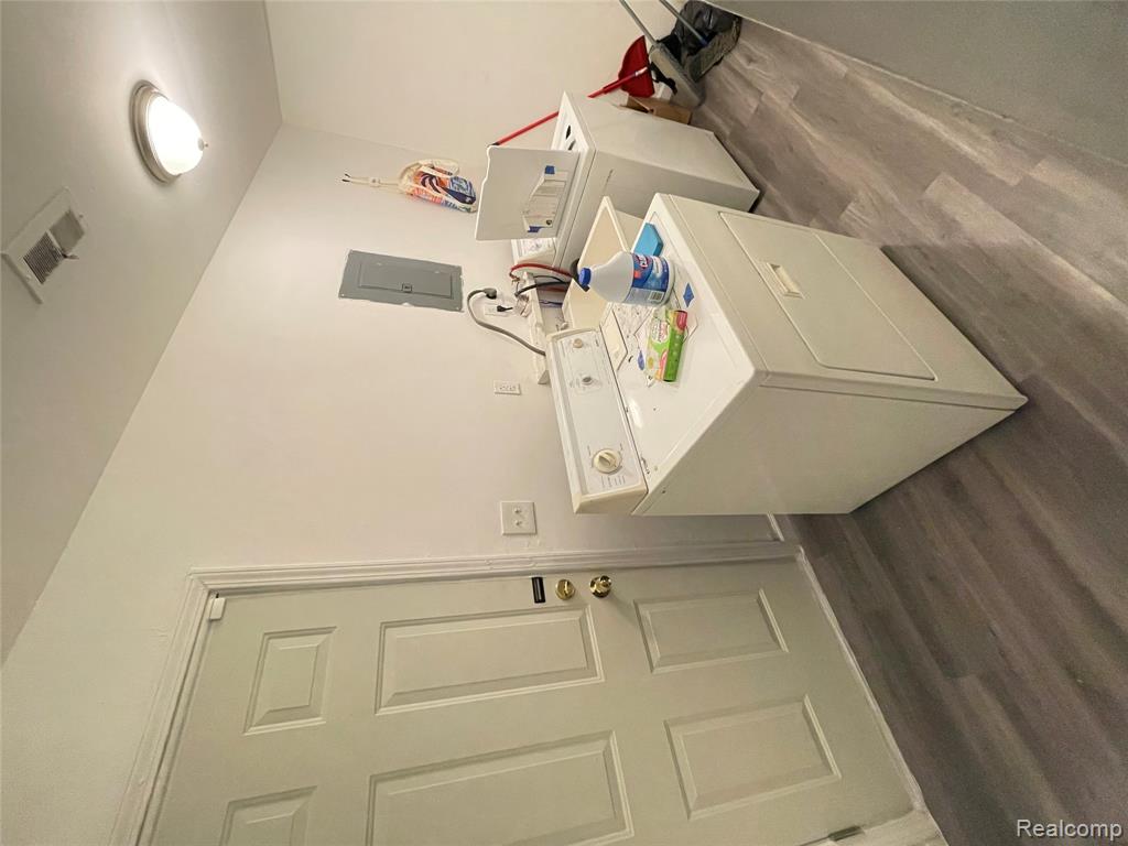 15757 Dacosta Street, Detroit, MI 48223 — Photo 12