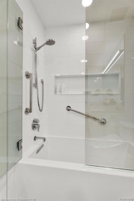 22211 Village Pines Drive, Beverly Hills, MI 48025 — Photo 29