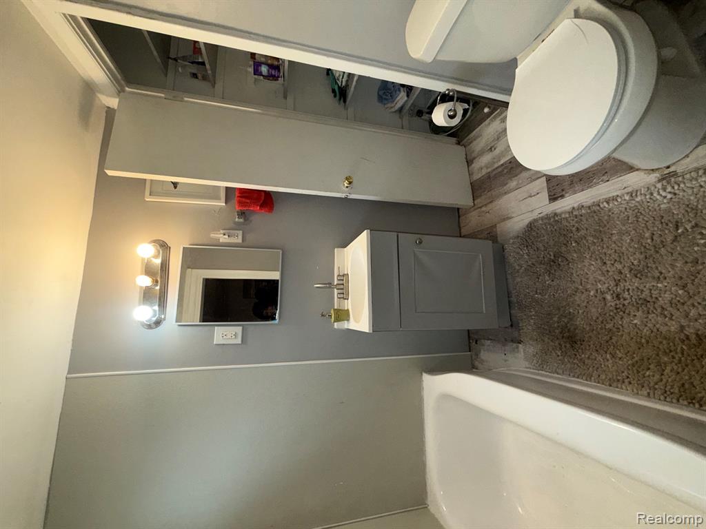 10400 Whittier Street, Detroit, MI 48224 — Photo 3