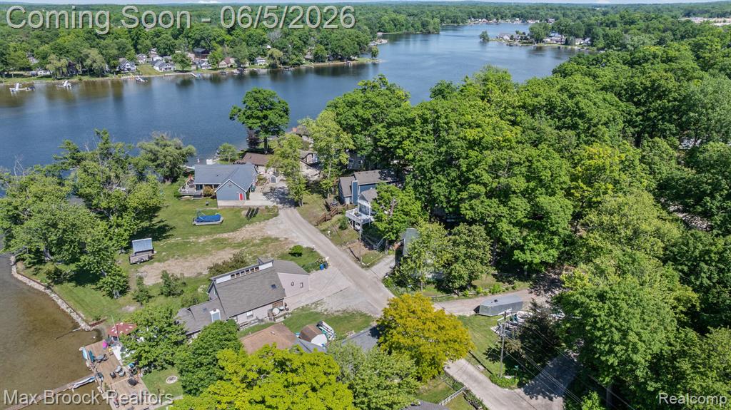 5338 Wildwood Drive, Howell, MI 48843 — Photo 41