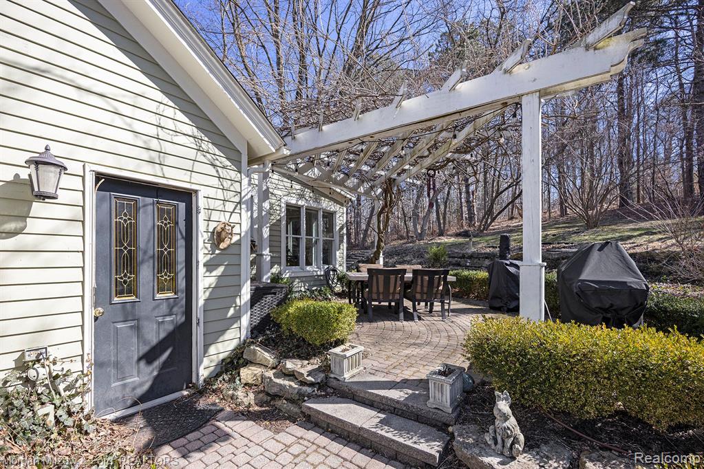 9662 Hadley Road, Clarkston, MI 48348 — Photo 32