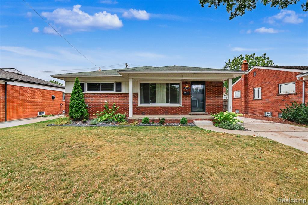 26605 Baldwin Street, Dearborn Heights, MI 48127