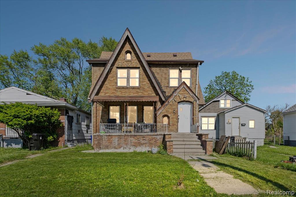 17516 Joseph Campau Street, Hamtramck, MI 48212
