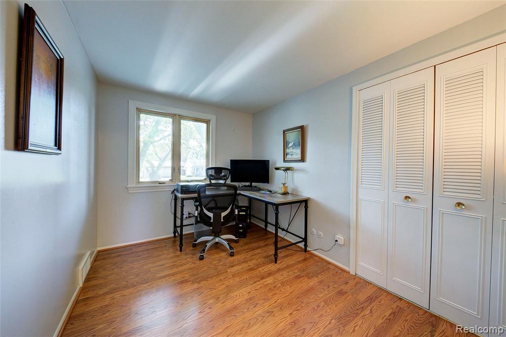 5489 Academy Street, Dearborn Heights, MI 48125 — Photo 48