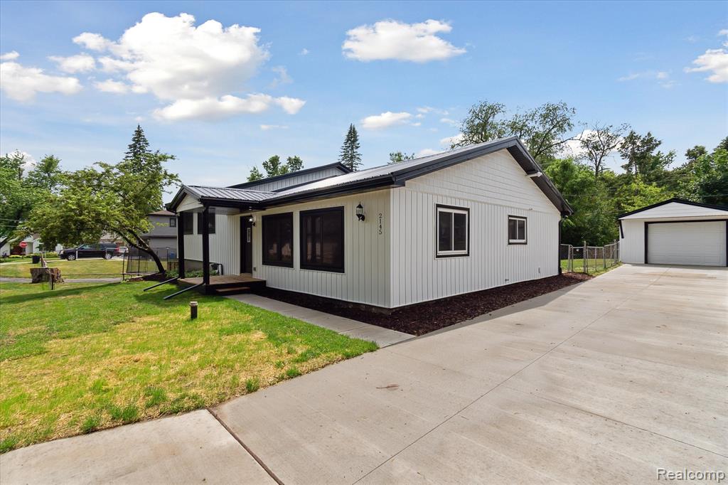 2145 Terrapin Street, Wolverine Lake, MI 48390 — Photo 4