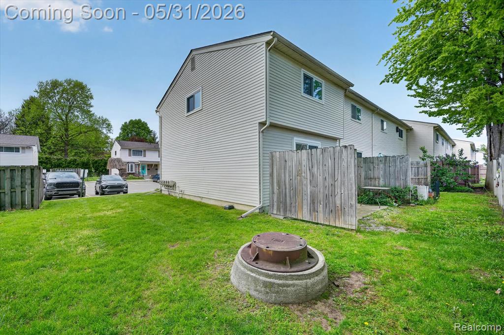 39700 Manor Drive, 10, Harrison Township, MI — Photo 32