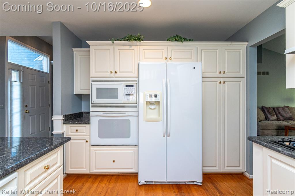 52143 Wolcot Court, Macomb, MI 48042 — Photo 17