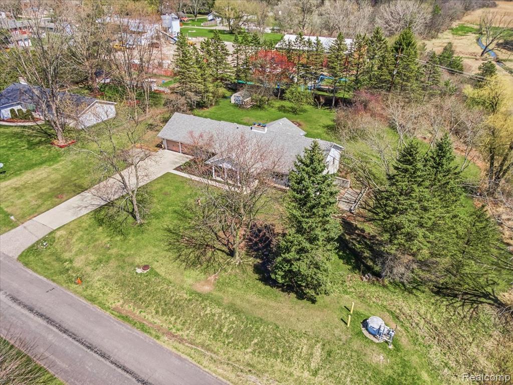 2956 Maywood Drive, Port Huron, MI 48060 — Photo 53