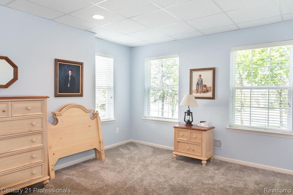 767 E Bluff Court, Rochester Hills, MI 48307 — Photo 47