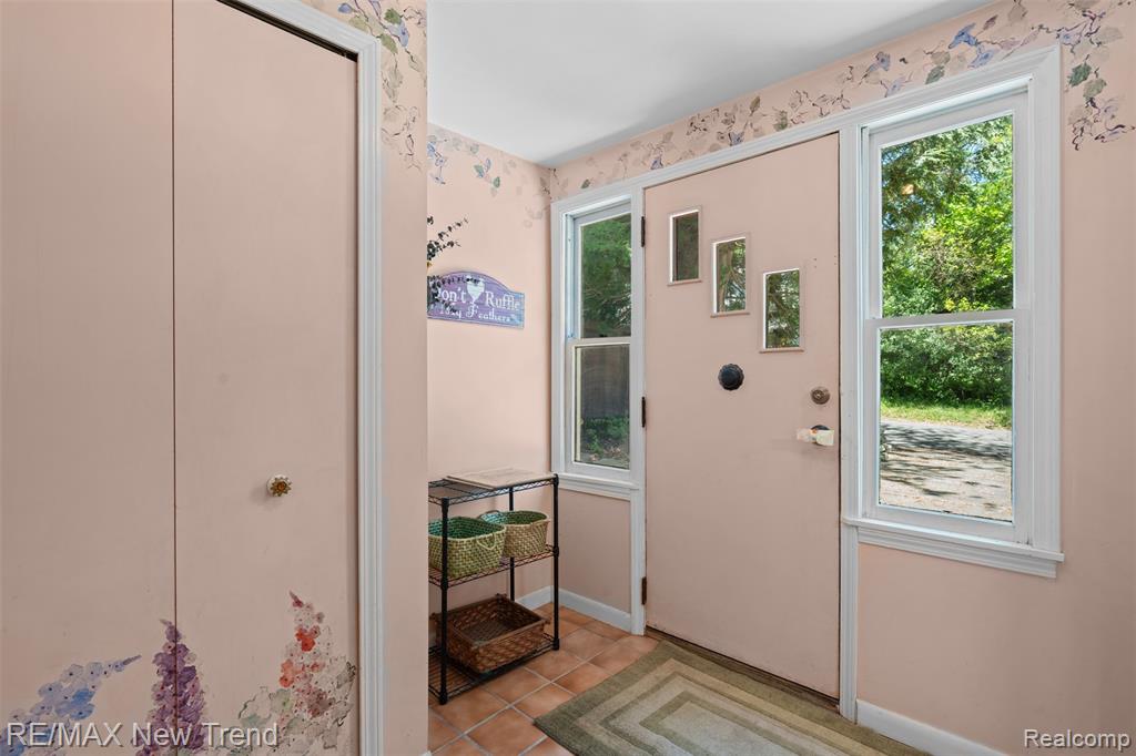 4044 Fieldview Avenue, West Bloomfield, MI 48324 — Photo 13