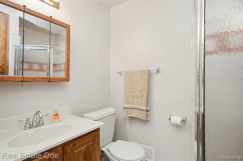 8887 Morrison Avenue, Plymouth, MI 48170 — Photo 26